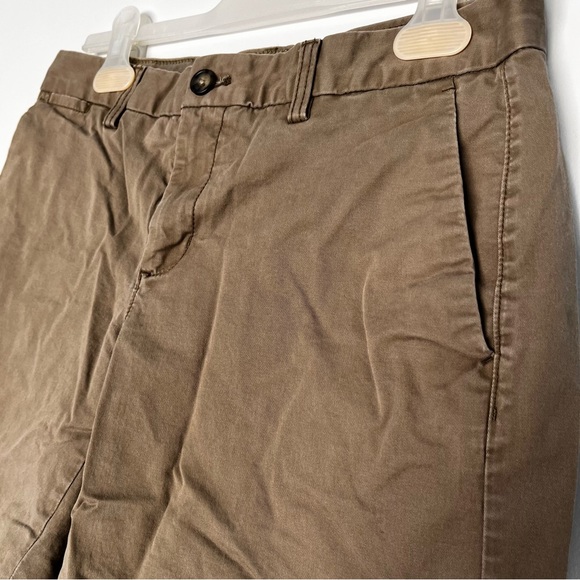 ARMY GREEN BANANA REPUBLIC SHORTS - Picture 4 of 6
